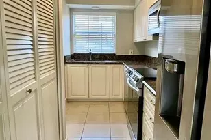 413 N Cypress Dr, Tequesta, FL 33469 - Photo 3