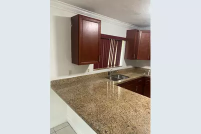 663 White Water Dr, West Palm Beach, FL 33413 - Photo 5