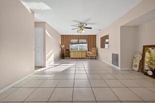 2092 SE Allamanda Dr, Port Saint Lucie, FL 34952 - Photo 13