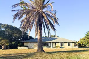 2092 SE Allamanda Dr, Port Saint Lucie, FL 34952 - Photo 1