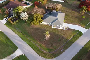 2092 SE Allamanda Dr, Port Saint Lucie, FL 34952 - Photo 35