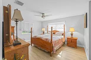 1203 S Lakes End Dr, Fort Pierce, FL 34982 - Photo 19