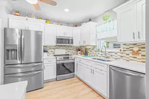 1203 S Lakes End Dr, Fort Pierce, FL 34982 - Photo 1