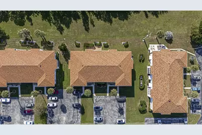 1203 S Lakes End Drive #2, Fort Pierce, FL 34982 - Photo 33