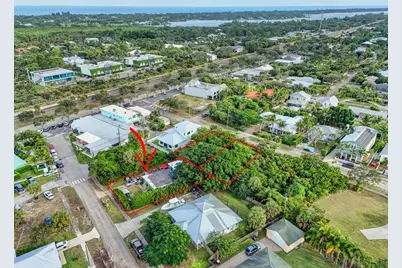 9156 SE Mars Street, Hobe Sound, FL 33455 - Photo 23