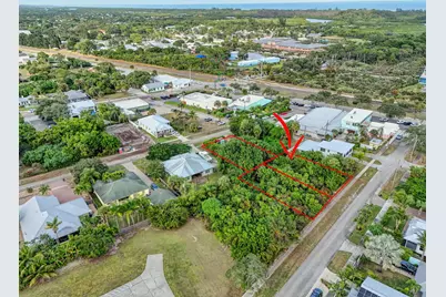9156 SE Mars Street, Hobe Sound, FL 33455 - Photo 11