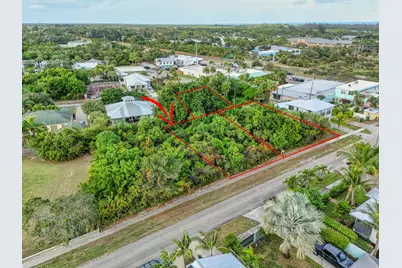 9156 SE Mars Street, Hobe Sound, FL 33455 - Photo 9
