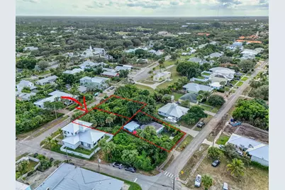 9156 SE Mars Street, Hobe Sound, FL 33455 - Photo 15