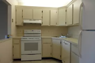 322 Knotty Pine Cir, Greenacres, FL 33463 - Photo 3