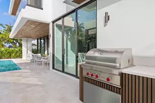 1099 NE 4th Ave, Boca Raton, FL 33432 - Photo 73