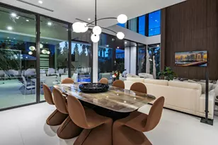 1099 NE 4th Ave, Boca Raton, FL 33432 - Photo 9