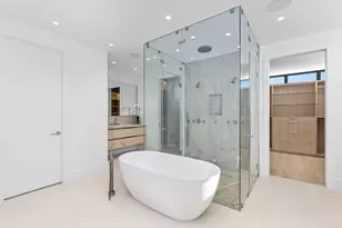 1099 NE 4th Ave, Boca Raton, FL 33432 - Photo 49