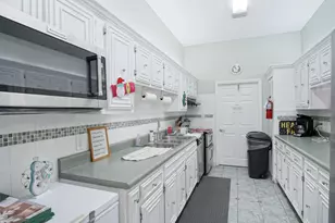 1203 S Lakes End Dr, Fort Pierce, FL 34982 - Photo 23
