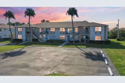 1203 S Lakes End Drive #E-2, Fort Pierce, FL 34982 - Photo 1