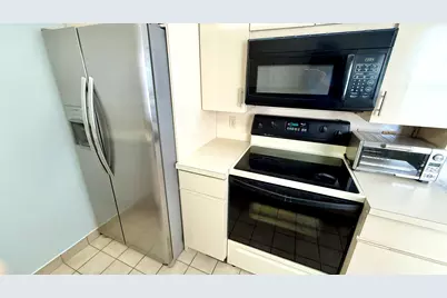 4069 Harwood E, Deerfield Beach, FL 33442 - Photo 9