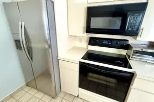 4069 Harwood E, Deerfield Beach, FL 33442 - Photo 9