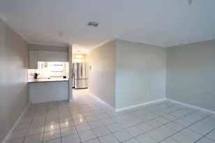 101 Shoreview Dr, Greenacres, FL 33463 - Photo 9