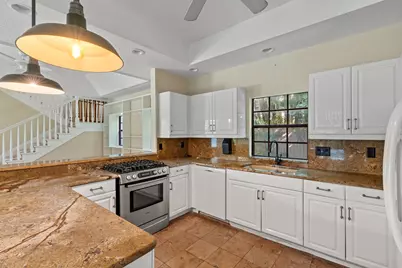 206 Queens Lane, Palm Beach, FL 33480 - Photo 9