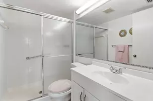 1102 Green Pine Blvd, West Palm Beach, FL 33409 - Photo 21