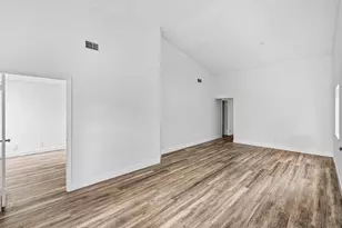 3795 Island Club Cir E, Lake Worth, FL 33462 - Photo 25