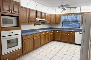 6539 SE Held Ct, Stuart, FL 34997 - Photo 13