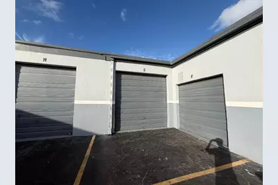 133 SE 4th Street, Deerfield Beach, FL  - Photo 9