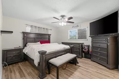 18 Winchmore Lane, Boynton Beach, FL 33426 - Photo 17