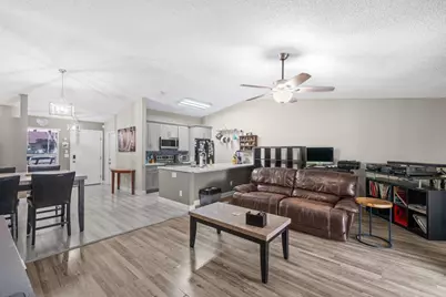 18 Winchmore Lane, Boynton Beach, FL 33426 - Photo 7