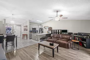 18 Winchmore Ln, Boynton Beach, FL 33426 - Photo 7