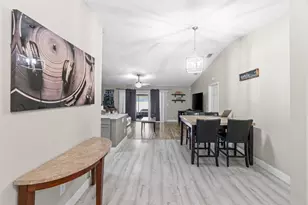 18 Winchmore Ln, Boynton Beach, FL 33426 - Photo 5