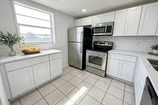 2601 NE 3rd Ct, Boynton Beach, FL 33435 - Photo 5