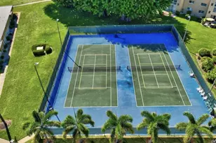 2601 NE 3rd Ct, Boynton Beach, FL 33435 - Photo 25