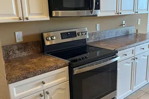 331 NW Somerset Cir, Port Saint Lucie, FL 34983 - Photo 9