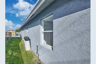 1549 W 19th Street, Riviera Beach, FL 33404 - Photo 11