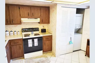 7688 NW 18th Street #301, Margate, FL 33063 - Photo 5