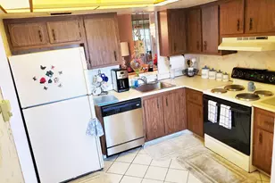 7688 NW 18th St, Margate, FL 33063 - Photo 23