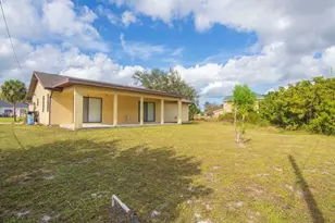 2543 SE Price Ct, Port Saint Lucie, FL 34953 - Photo 33