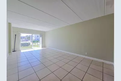 1501 Crescent Circle #E40, Lake Park, FL 33403 - Photo 5