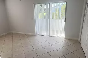 162 Camden G, West Palm Beach, FL 33417 - Photo 17