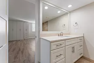 5280 N Ocean Dr, Singer Island, FL 33404 - Photo 35