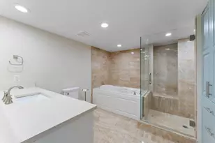 5280 N Ocean Dr, Singer Island, FL 33404 - Photo 37