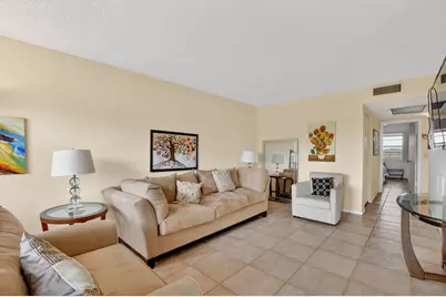 4008 Hythe A, Boca Raton, FL 33434 - Photo 11