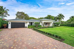 917 SW 36th Ct, Boynton Beach, FL 33435 - Photo 3