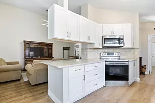 5231 Grande Palm Cir, Delray Beach, FL 33484 - Photo 3