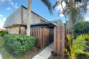 1011 Springdale Cir, Lake Worth Beach, FL 33461 - Photo 7