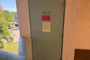 300 Village Green Cir S, Lake Worth Beach, FL 33461 - Photo 31