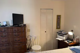 300 Village Green Cir S, Lake Worth Beach, FL 33461 - Photo 15