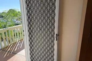 300 Village Green Cir S, Lake Worth Beach, FL 33461 - Photo 17