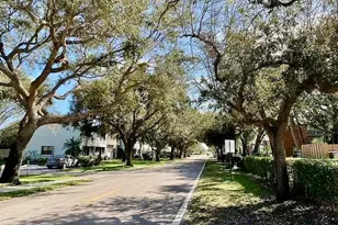 413 N Cypress Dr, Tequesta, FL 33469 - Photo 23