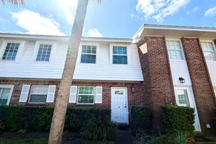 413 N Cypress Dr, Tequesta, FL 33469 - Photo 5